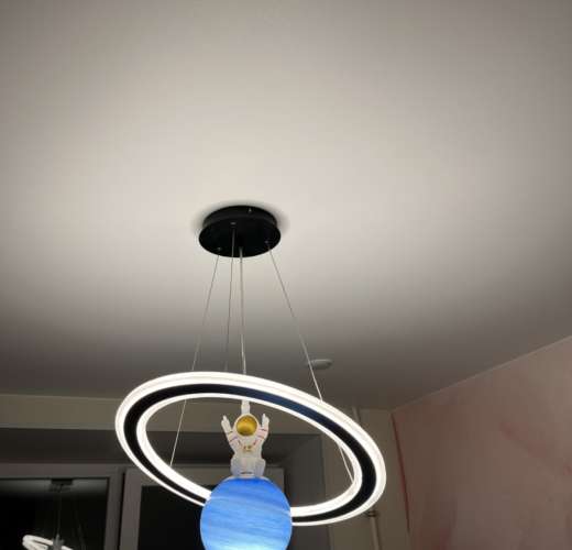 Натяжной потолок в детской