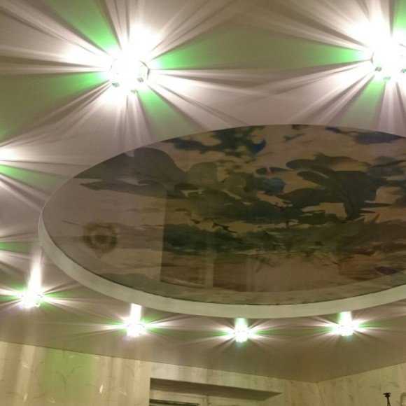 Двухуровневые натяжные потолки