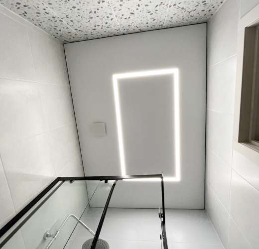 Глянцевые потолки