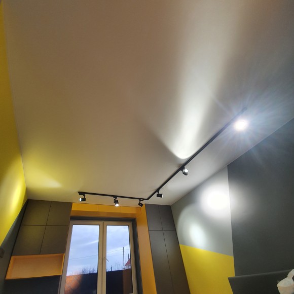 Сатиновые натяжные потолки